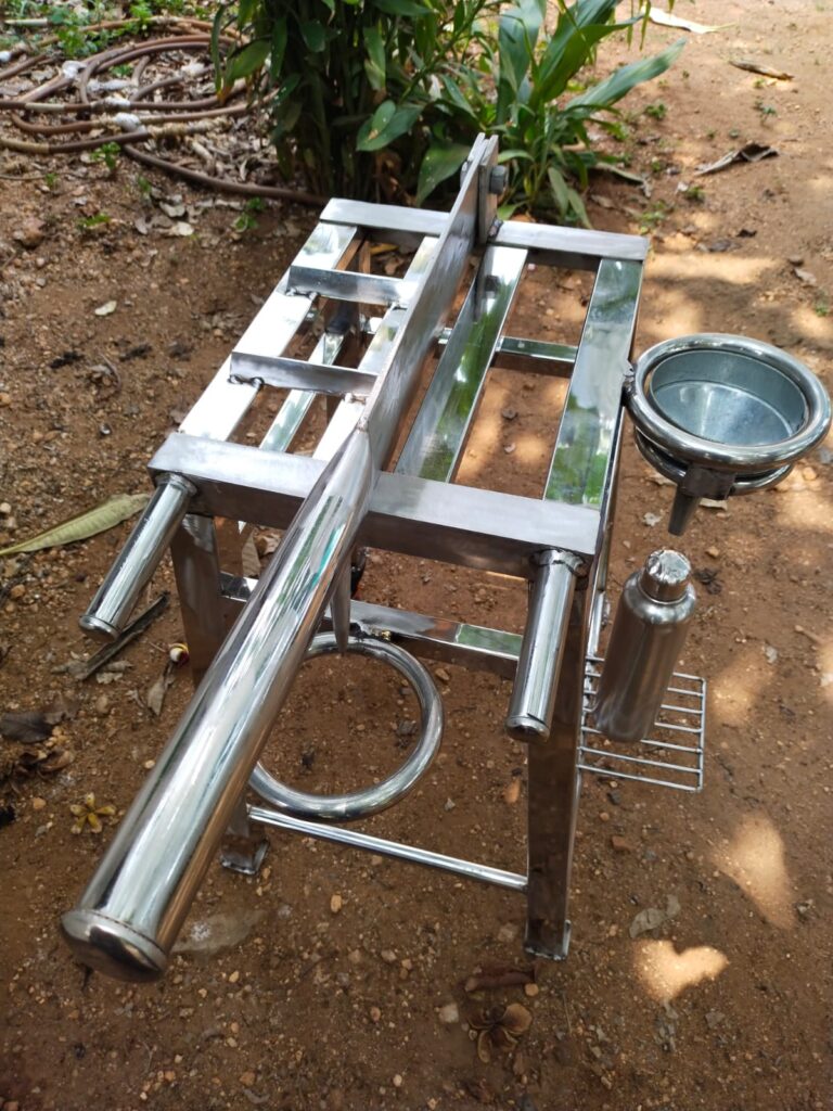 Stainless Steel Tender Coconut Cutting Machine